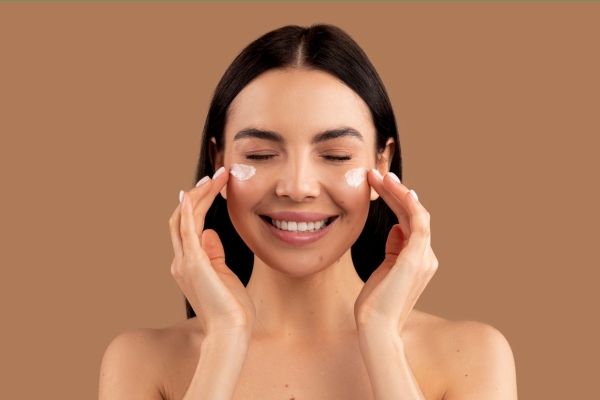 The Ultimate Guide to Dark Spot Removal Cream recommended by Dermatologists